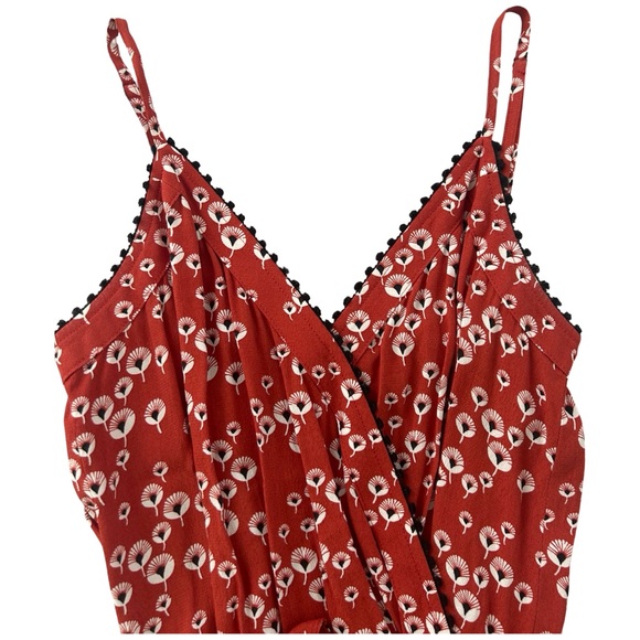 Donated - not for sale.
Loft Romper with Pockets and Tie Waist Size XSP - Picture 3 of 8